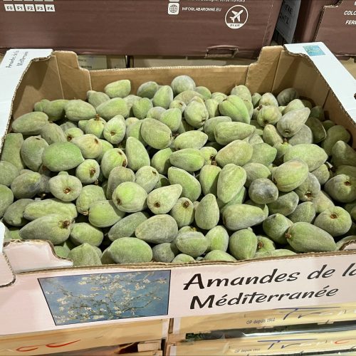 490773-Almonds-without-Shell-C1